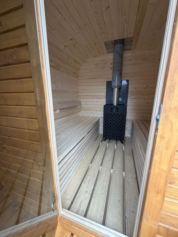 Sauna ogrodowa Quadro Linea 200 × 240 cm z przedsionkiem