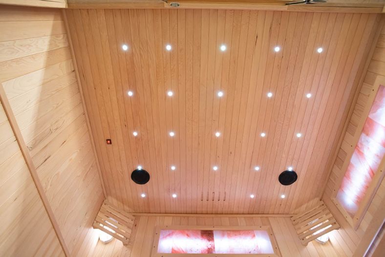 Sauna sucha z piecem EA4-I 4-osobowa z ręcznie wykończonym wnętrzem