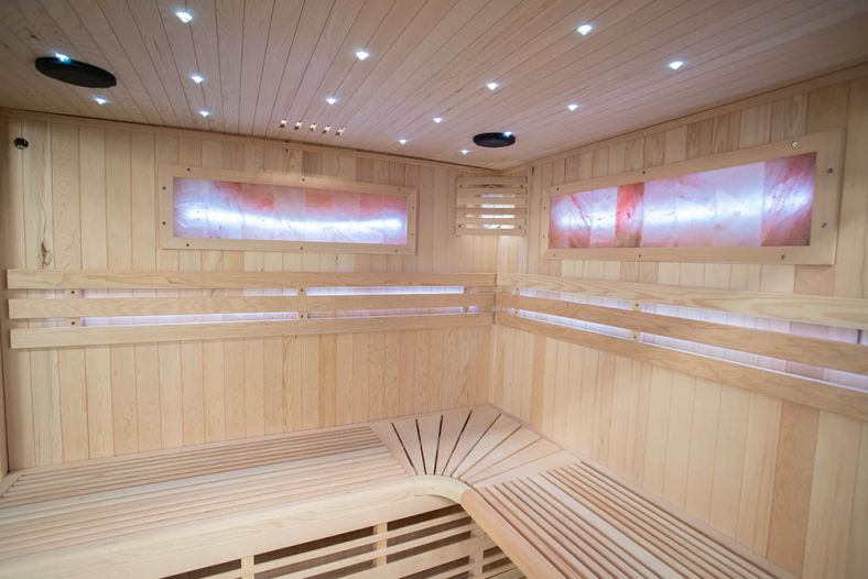 Sauna sucha z piecem EA4-II 4-osobowa z ręcznie wykończonym wnętrzem