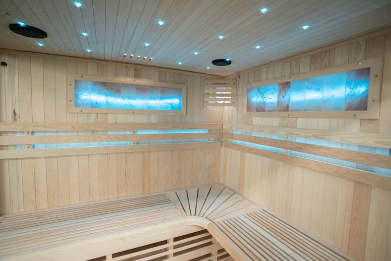 Sauna sucha z piecem EA4-II 4-osobowa z ręcznie wykończonym wnętrzem