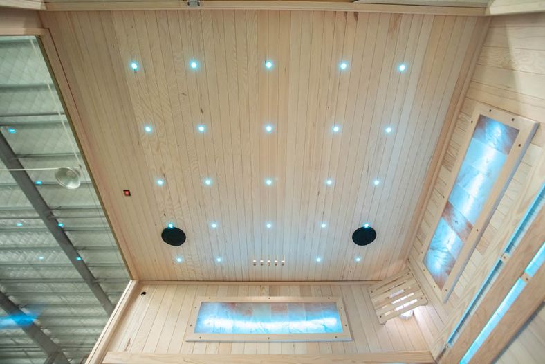 Sauna sucha z piecem EA4-II 4-osobowa z ręcznie wykończonym wnętrzem