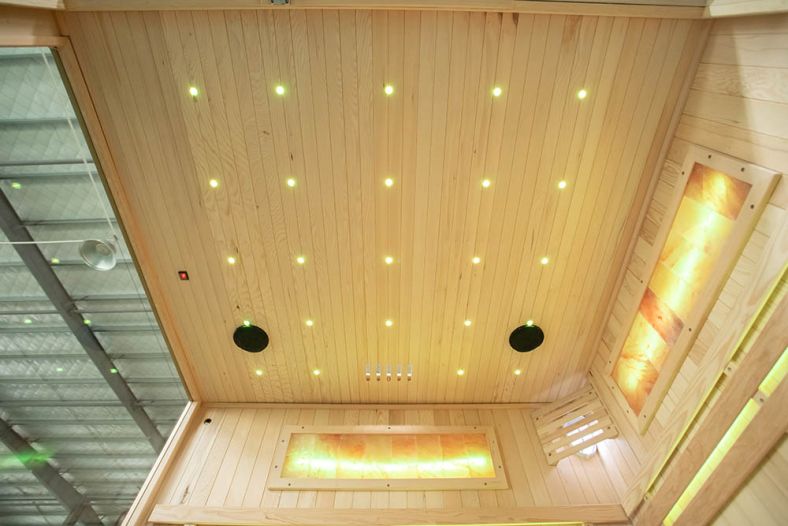 Sauna sucha z piecem EA4-II 4-osobowa z ręcznie wykończonym wnętrzem