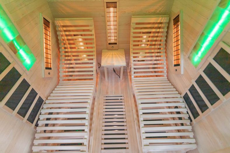 Sauna na podczerwień CP4LS z leżankami i kamieniem solnym 180 × 180 cm