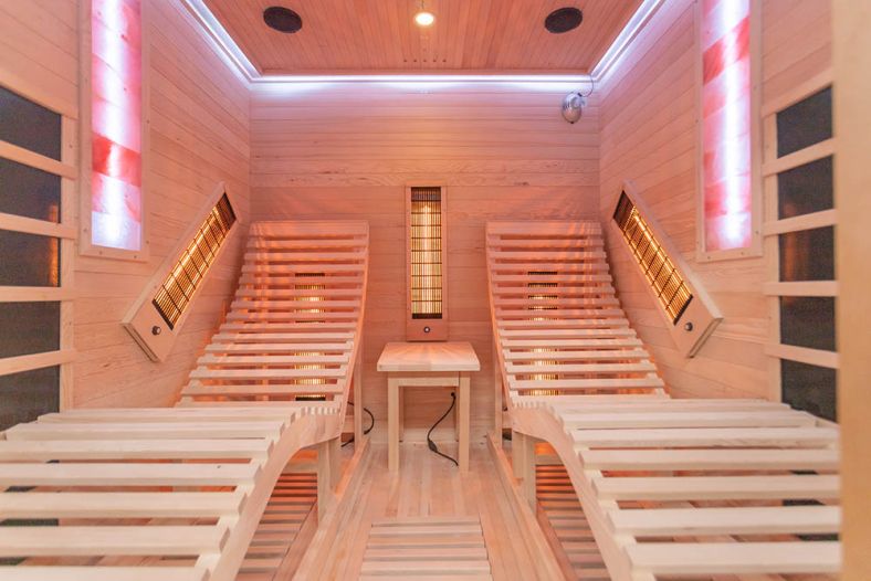 Sauna na podczerwień CP4LS z leżankami i kamieniem solnym 180 × 180 cm