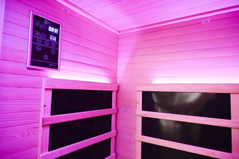 Sauna na podczerwień Full Carbon EA4T 4-osobowa – wersja lewa lub prawa