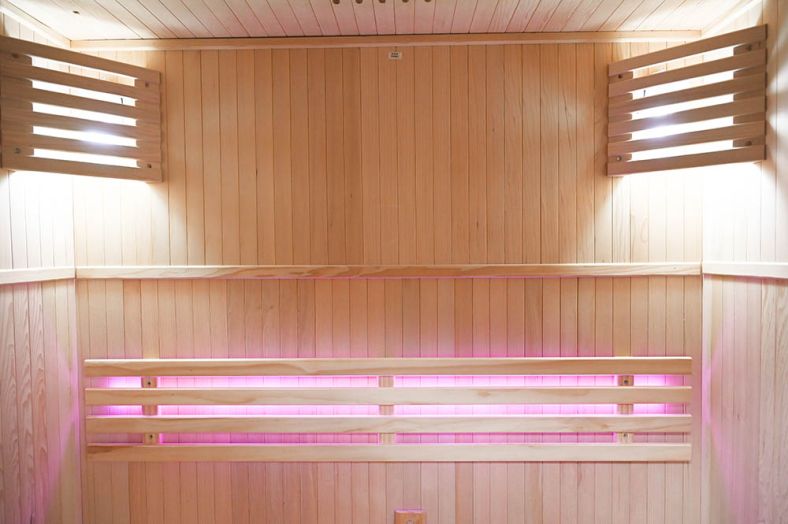 Sauna sucha z piecem EN z izolacją ścian