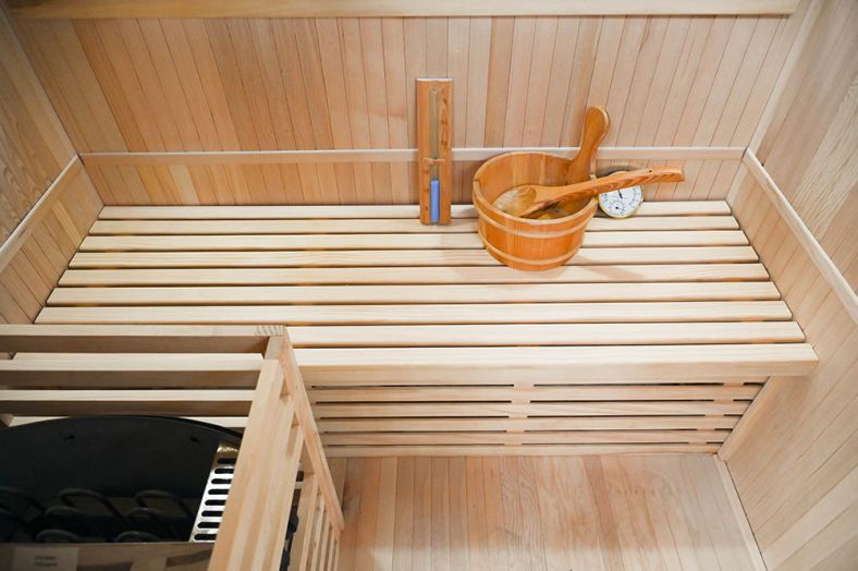 Sauna sucha z piecem EN z izolacją ścian